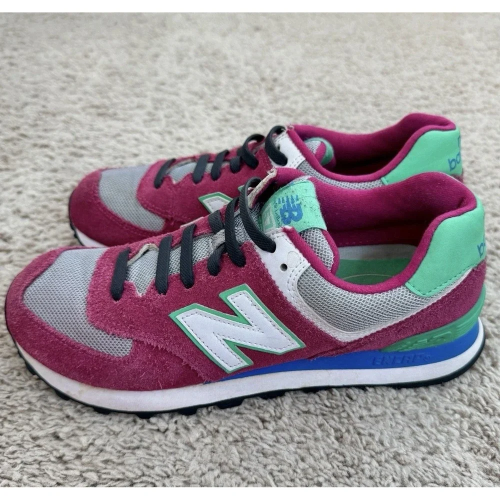 New Balance Sneakers Womens Size 8.5 Classic 574 Red Green Casual Shoes WL574CPV - Picture 12 of 12
